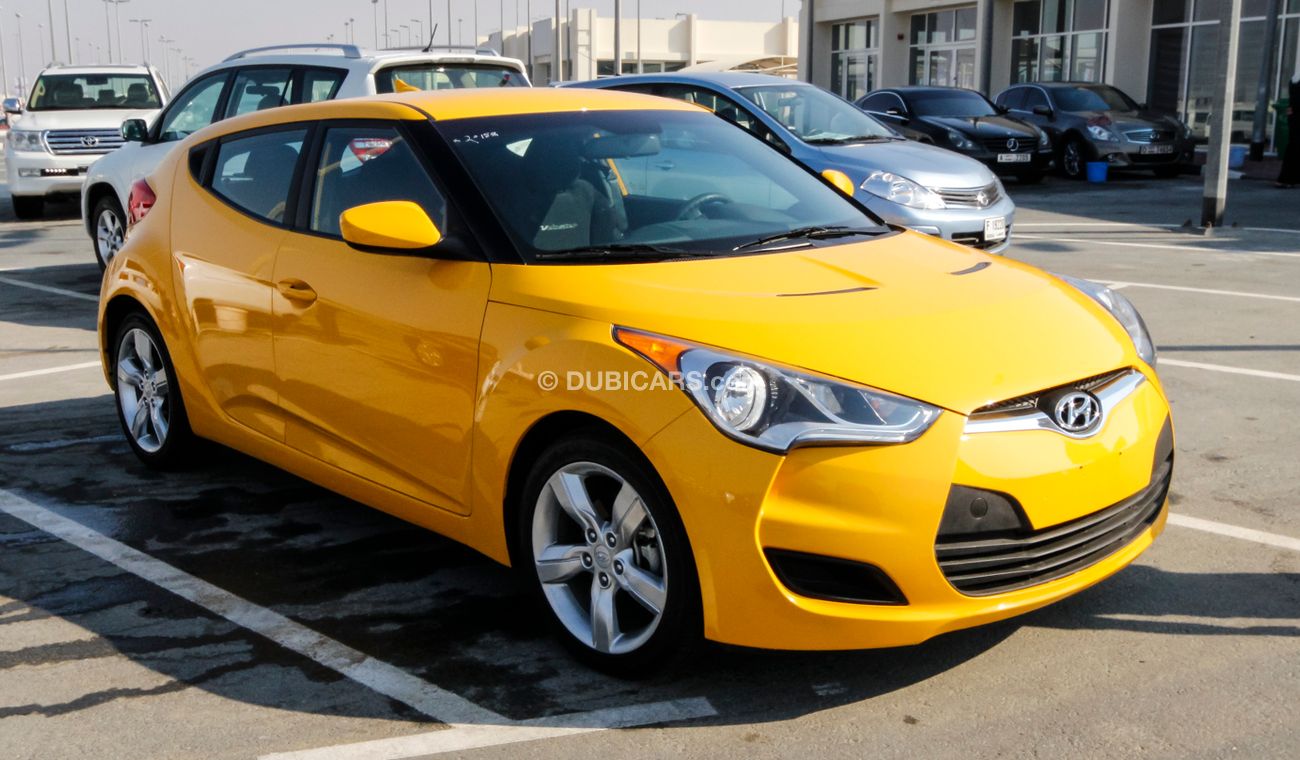 Used Hyundai Veloster 2015 for sale in Sharjah 45052
