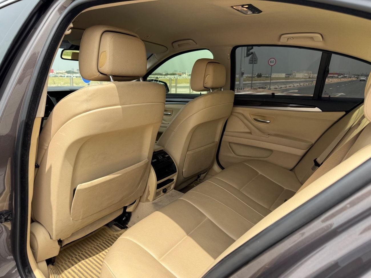 بي أم دبليو 520i Low 2.0L