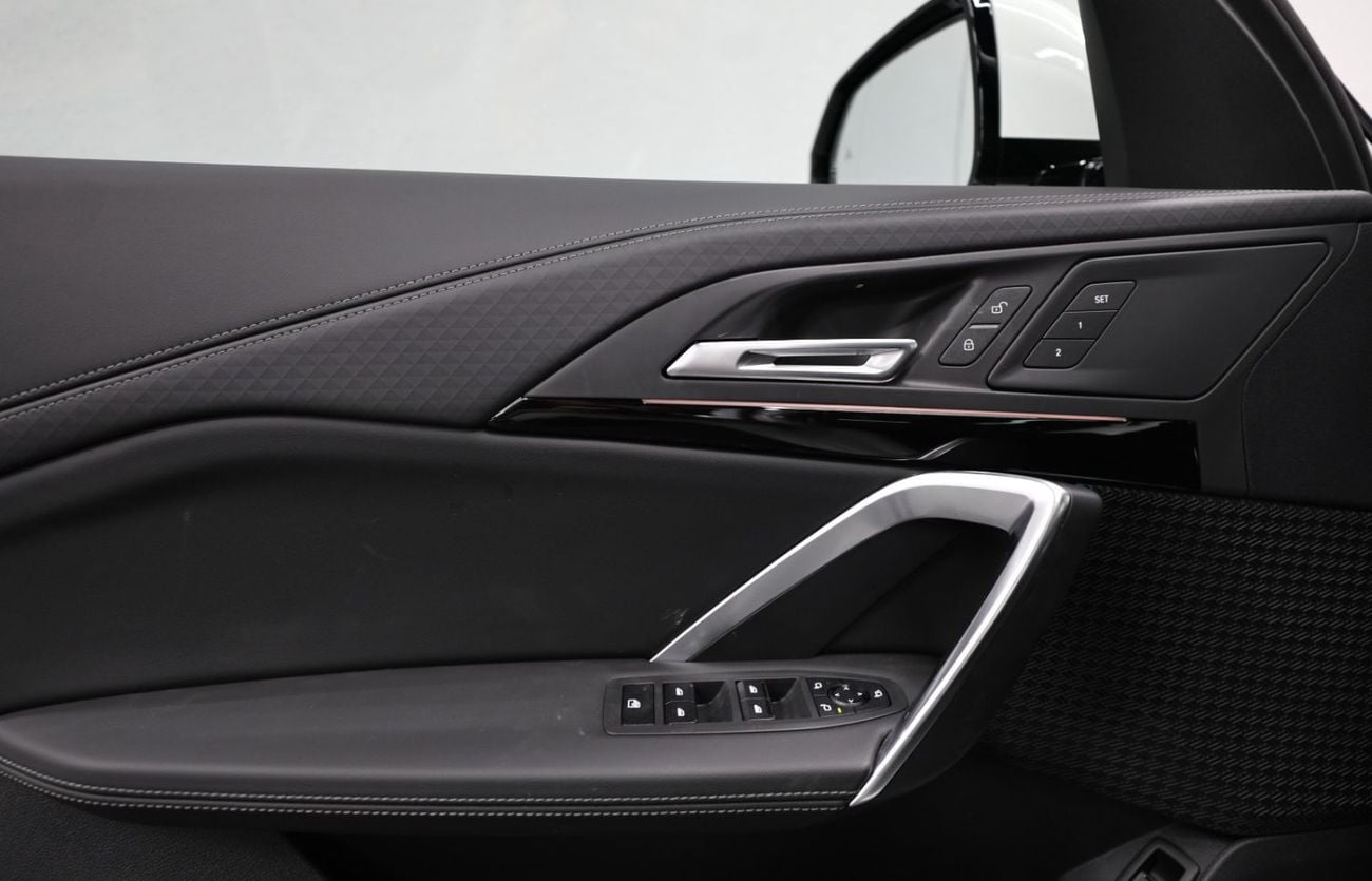 بي أم دبليو X2 BMW X2 | SDrive 25i | Brand New | V4 2.0L turbocharged 204 Hp | 5 Years Warranty | AED 3,100 monthly