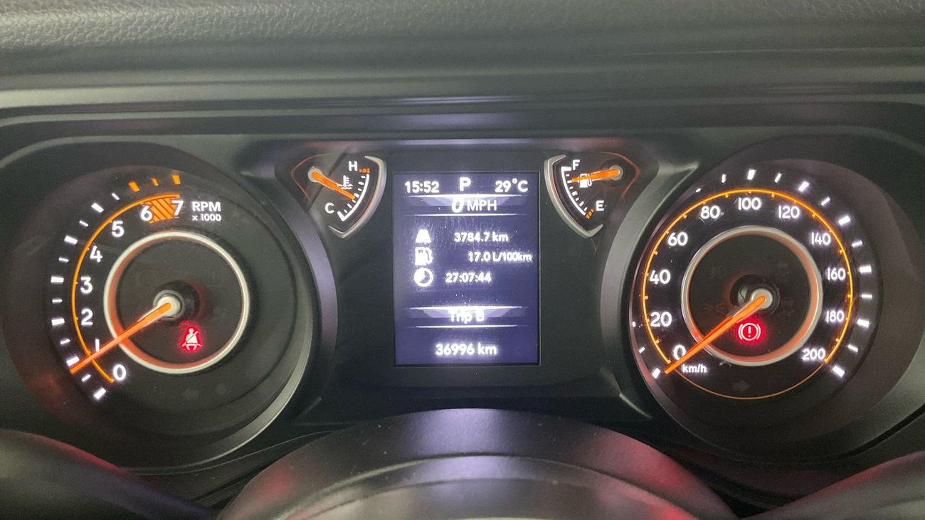 جيب رانجلر 2.0T SPORT AUTO 4WD | شامل الضمان | 0 ﺪﻔﻋﺓ ﺃﻮﻟﻯ