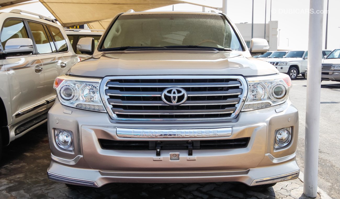 Toyota Land Cruiser VXR V8