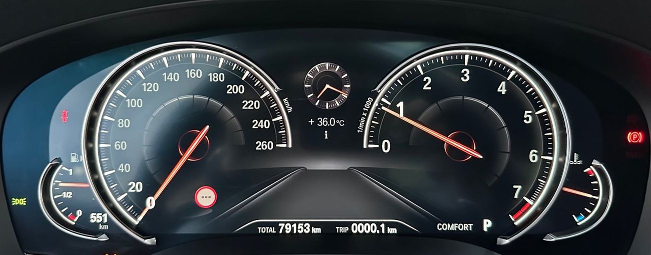 بي أم دبليو 530i Luxury 2.0L