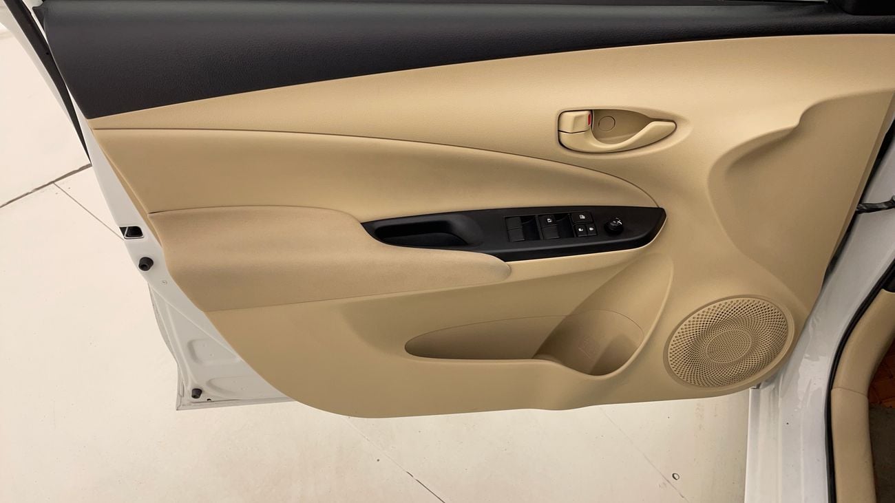 تويوتا يارس SE 1.5 | بدون دفعة مقدمة | اختبار القيادة في المنزل