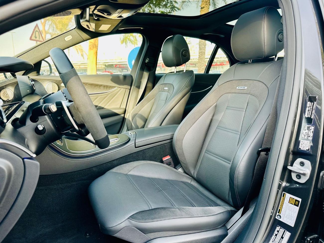 مرسيدس بنز E 53 AMG 2022 Brand New Mercedes-Benz E53 AMG 4MATIC / 3.0T / 435 Hp / European Specs