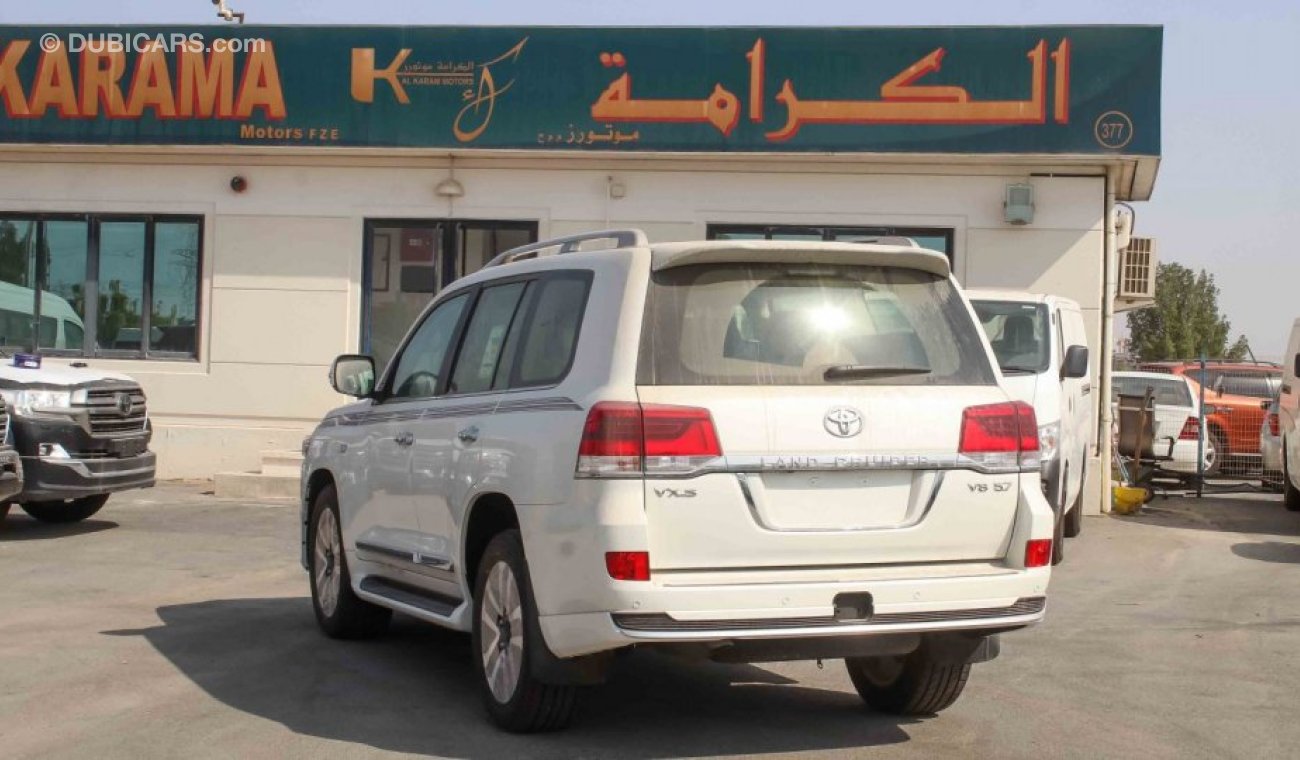 Toyota Land Cruiser تويوتا لاندكروزر  VXS V8 5.7L Beige inside full option