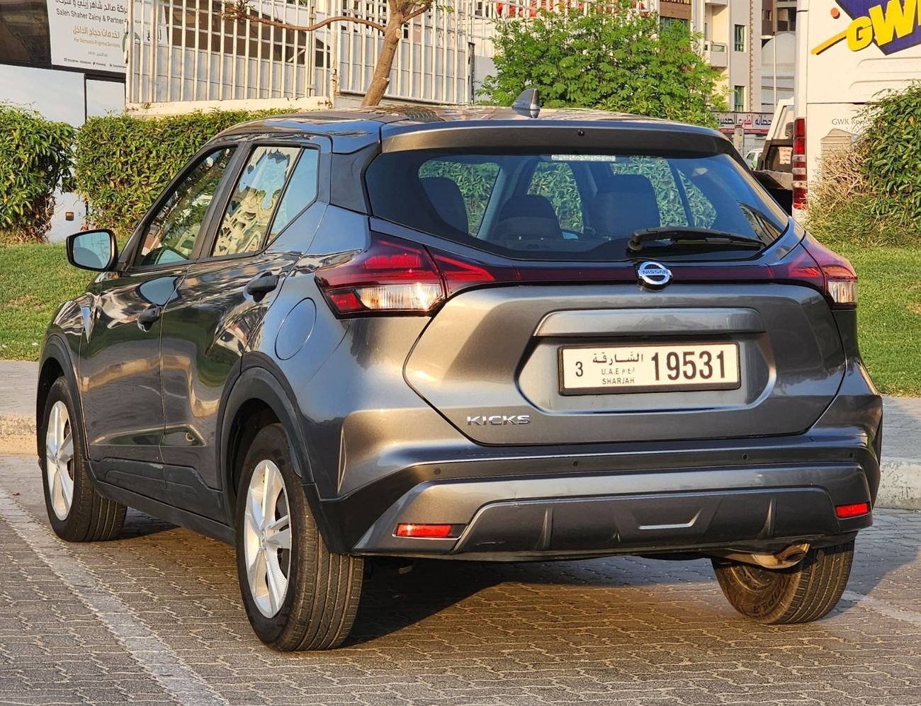 Nissan Kicks S