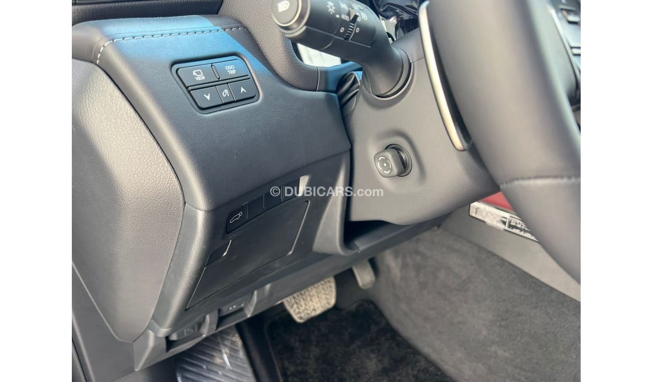 Lexus LX 600 3.5L TURBO SPORT // 2022 // FULL OPTION WITH 360 CAMERA , SUNROOF , LEATHER & POWER SEATS // SPECIAL