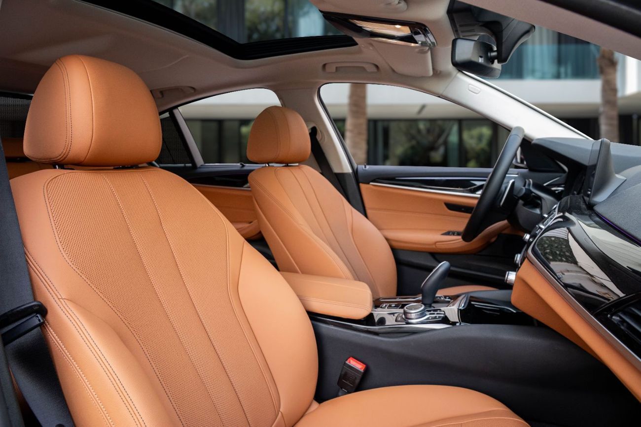 BMW 520i 520i | 2,330 P.M  | 0% Downpayment | Service History!