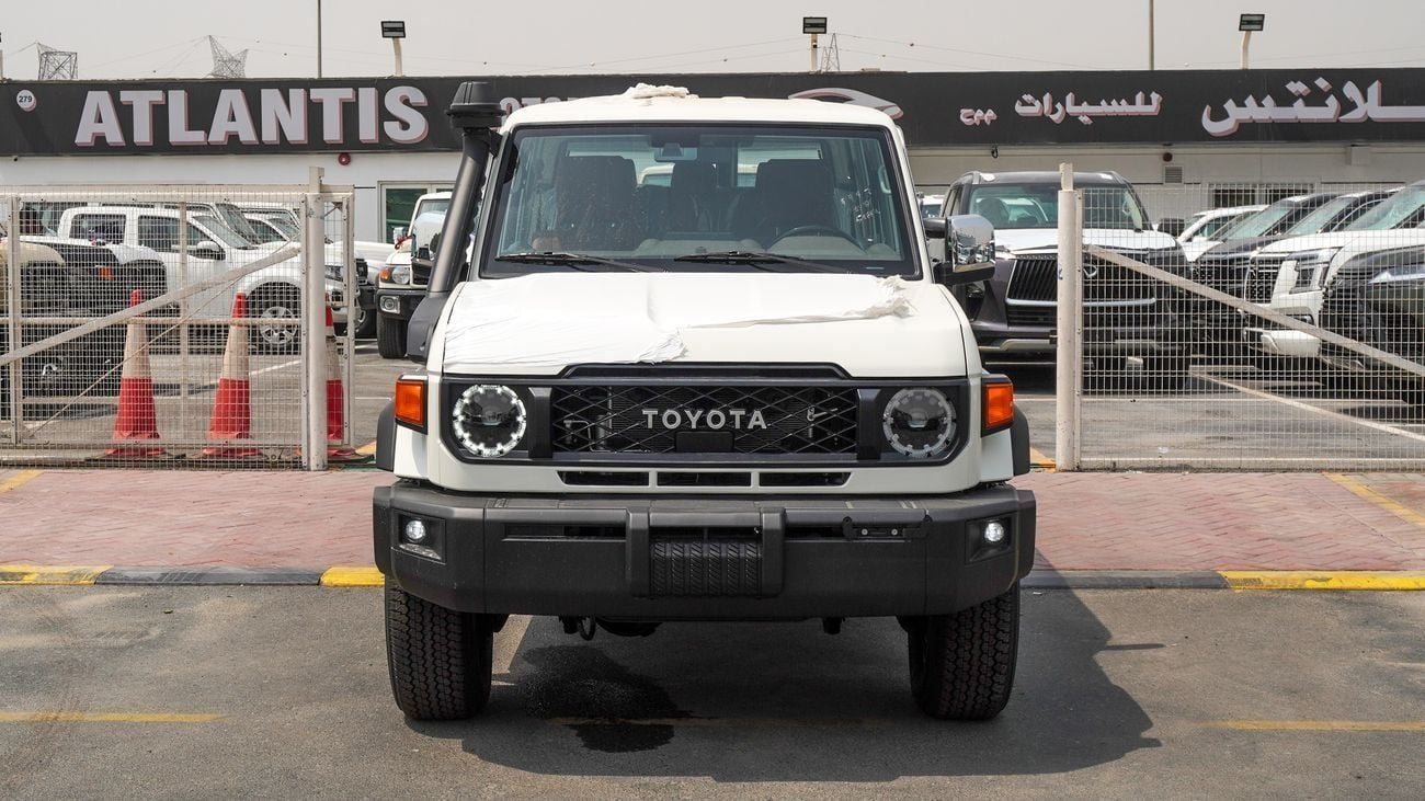 Toyota Land Cruiser 70 LC76 LX LX 2.8L Diesel A/T