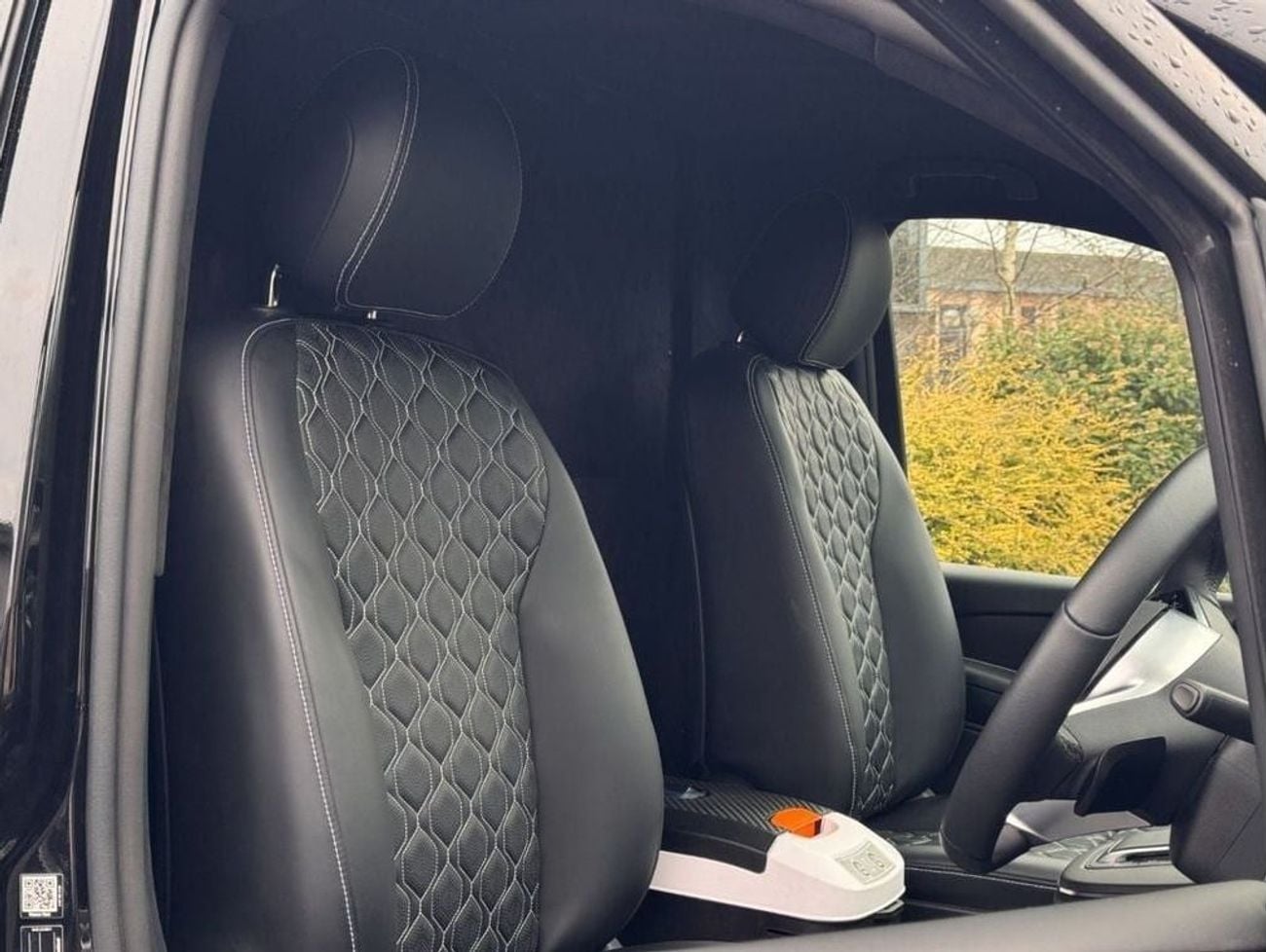 Mercedes Benz V300 AVANTGARDE VIP Conversion Brand New 2025 Model in RHD or LHD