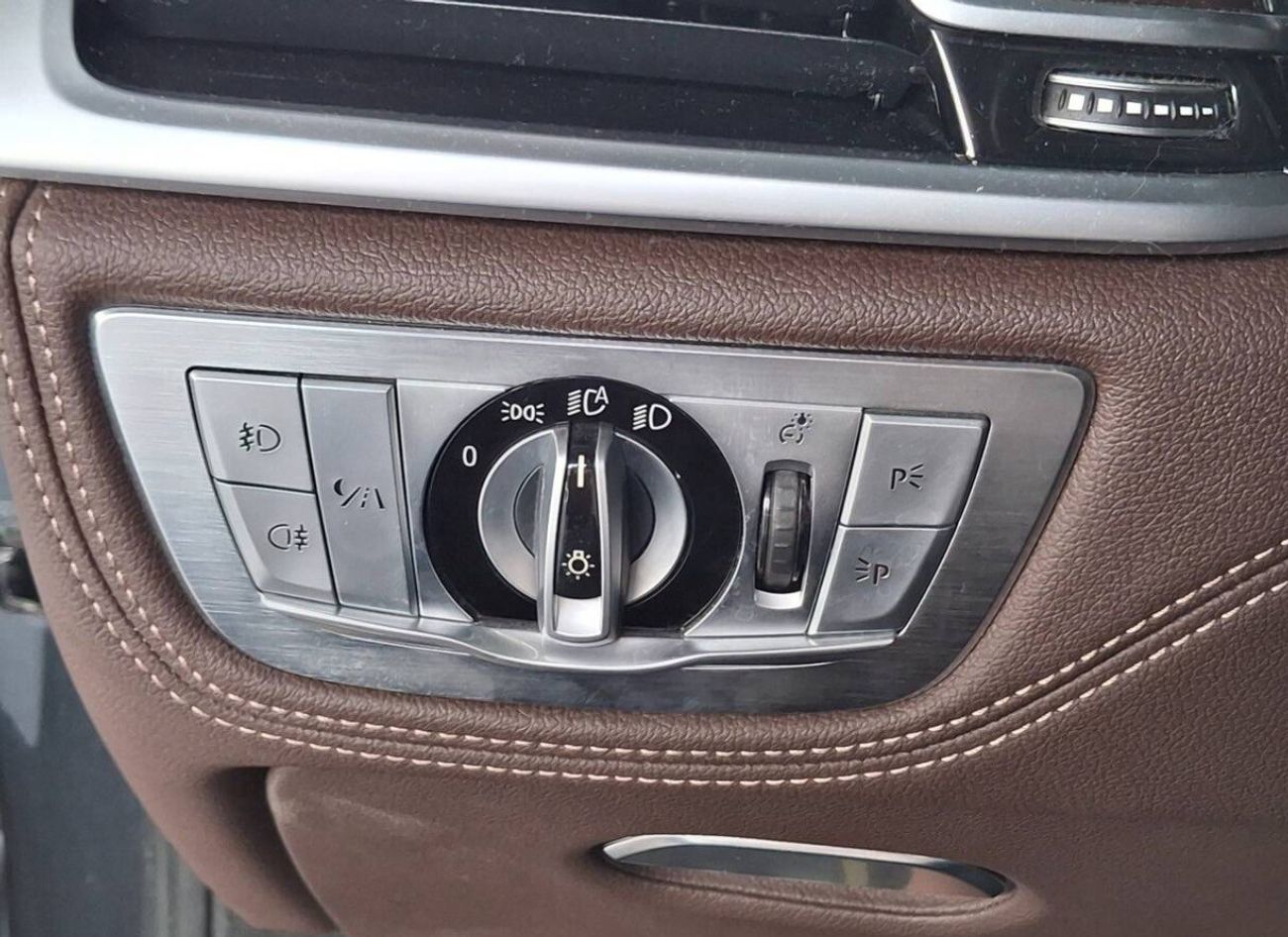 بي أم دبليو 750Li M Sport