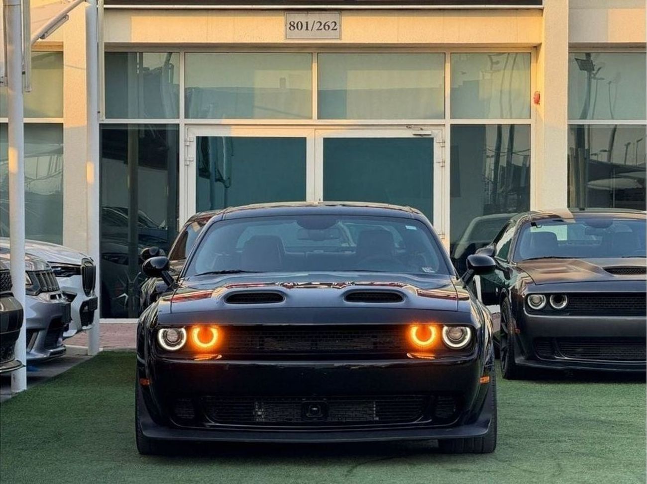 دودج تشالينجر دودج تشالينجر SRT هيلكات جيل بريك وايد بودى  وارد صبغ وكاله بحاله ممتازه