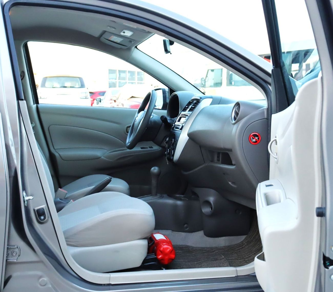 نيسان صني 2021 نيسان صني S (N18)، 4 د سيدان، 1.6 لتر 4 سلندر بنزين، أوتوماتيك، دفع أمامي