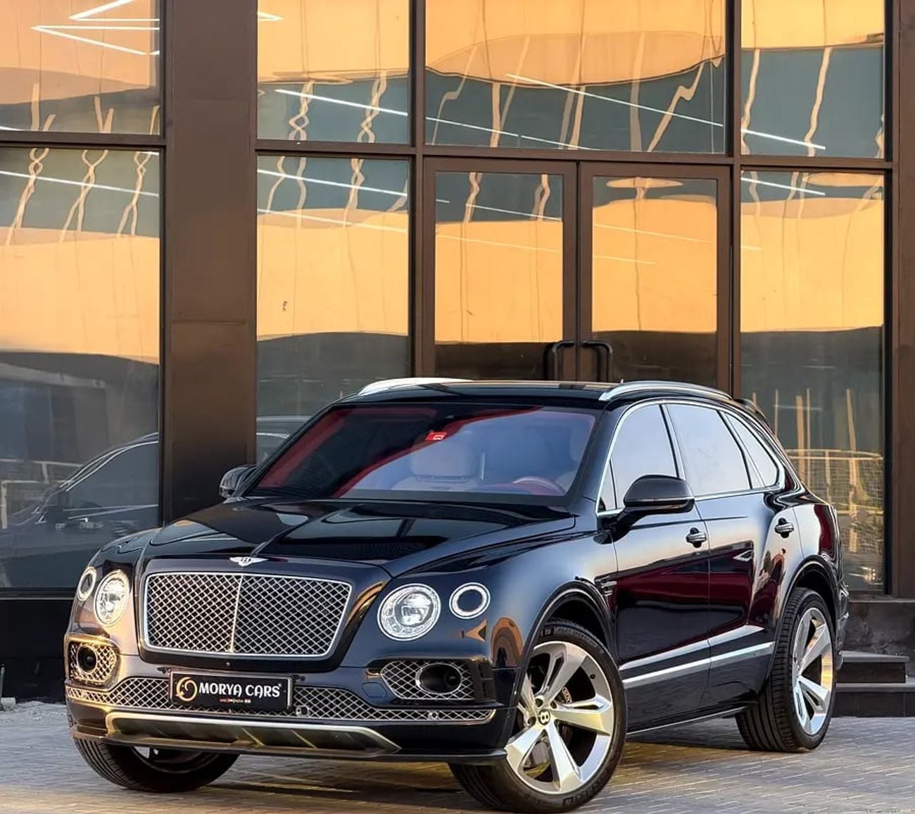 بنتلي بينتايجا W12 AWD | GCC Specs | Low Mileage