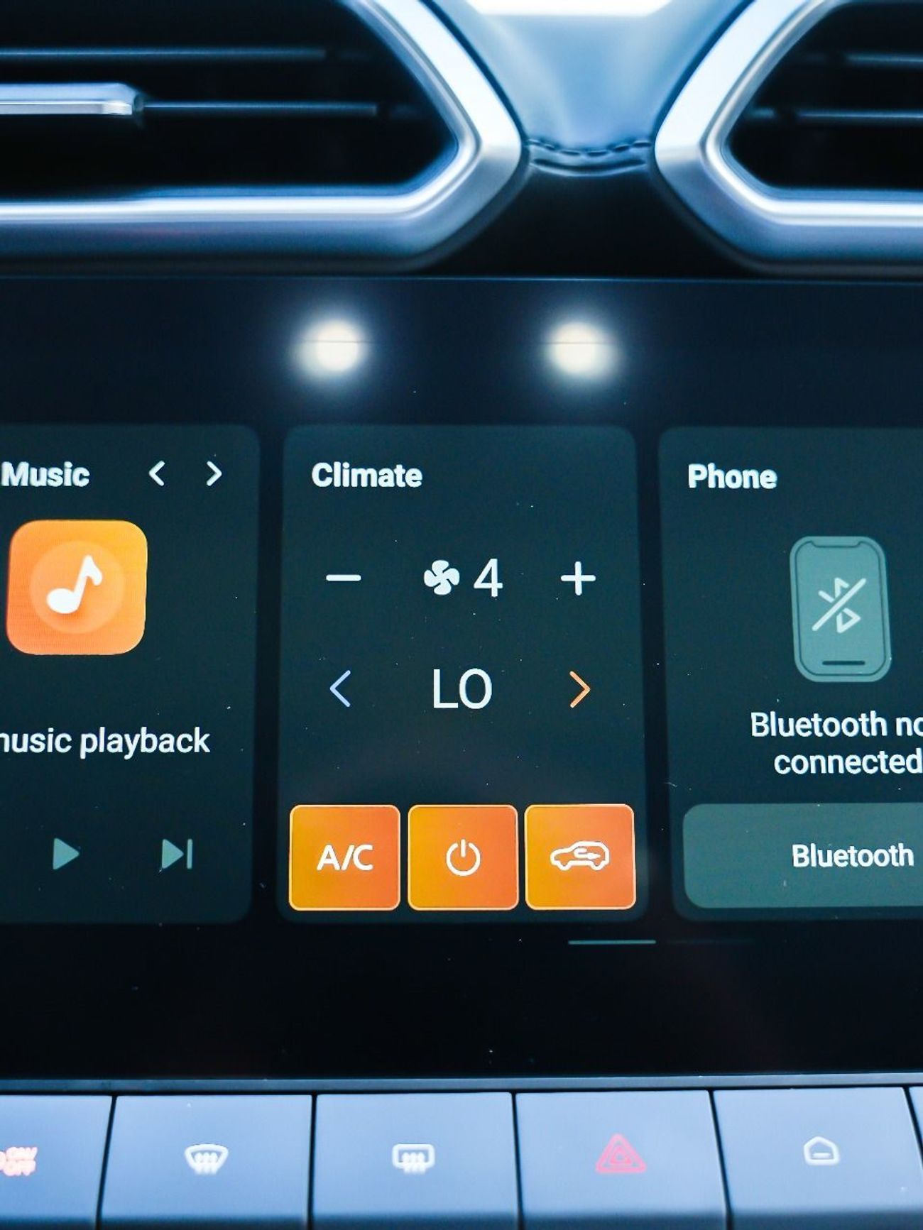 أم جي ZS 0% DP EMI 1200 - free Service - free registration