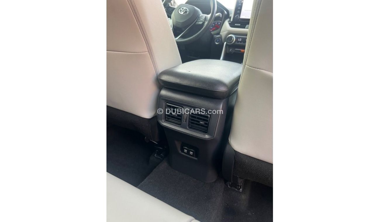 Toyota RAV4 2019 XLE PREMIUM EDITION SMART ENGINE AWD FULL OPTION 2.5L USA IMPORTED - FOR EXPORT ONLY