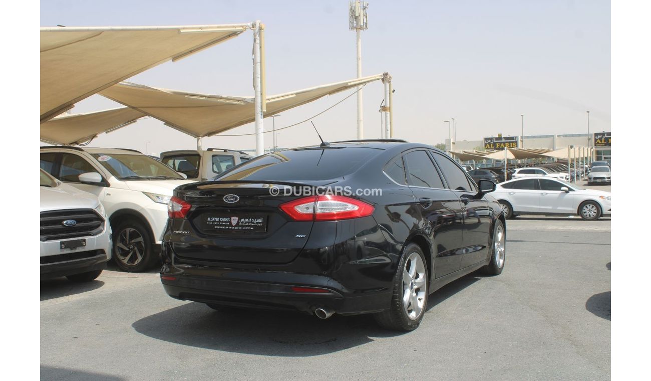 Ford Fusion SEL ACCIDENTS FREE- ORIGINAL PAINT - GCC - SUNROOF - CAR IS IN PERFECT CONDITION INSIDE OUT - GCC