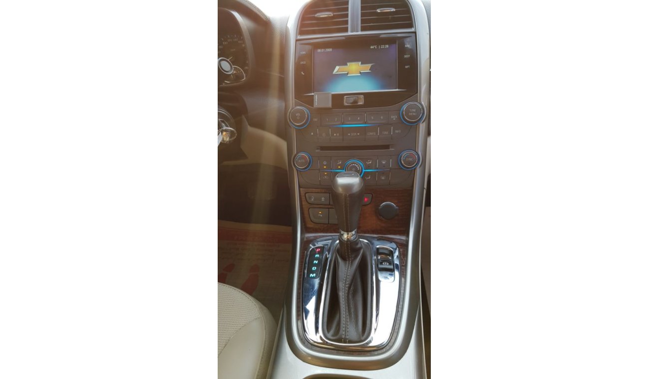 Chevrolet Malibu 2013 Gcc specs LTZ full options clean car navigation Sunroof