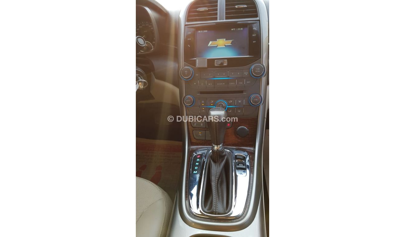 Chevrolet Malibu 2013 Gcc specs LTZ full options clean car navigation Sunroof