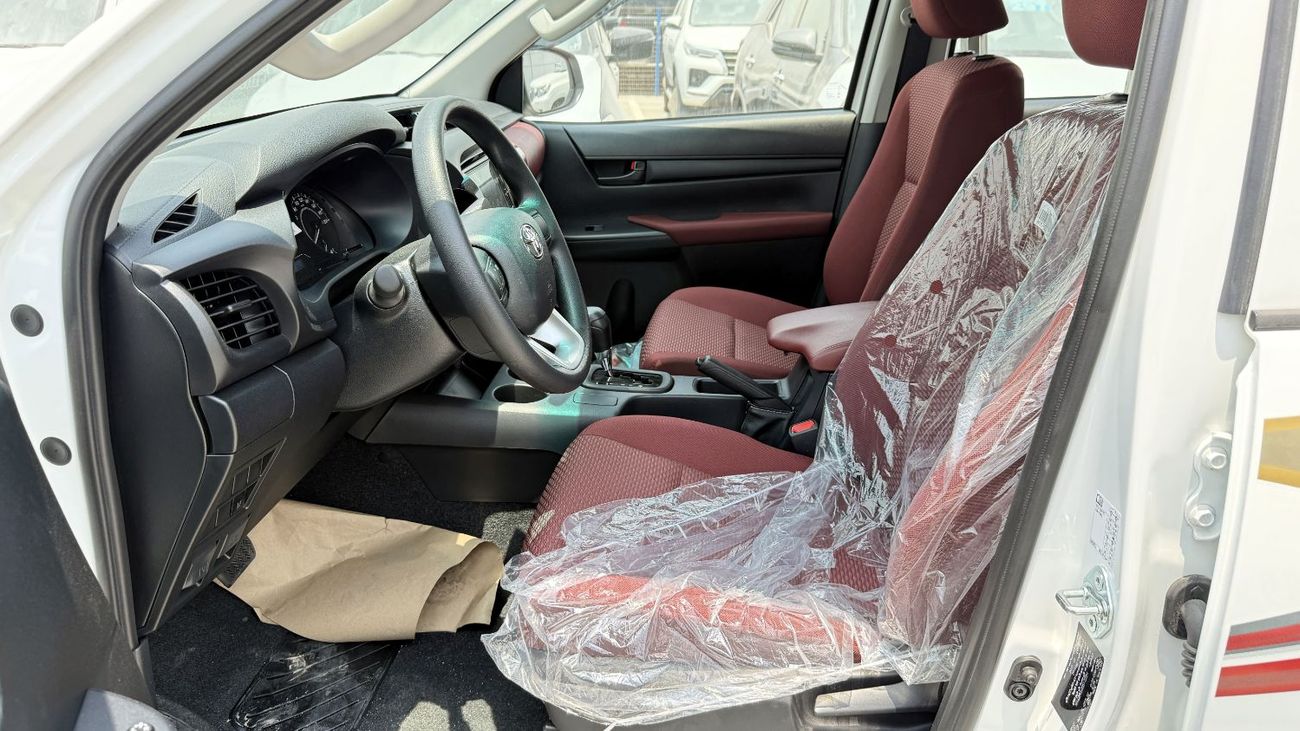 تويوتا هيلوكس Toyota Hilux 2.4L Diesel AT 2025YM