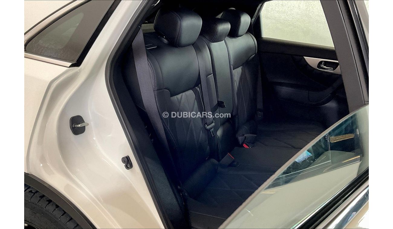 Infiniti QX70 Sport Luxury