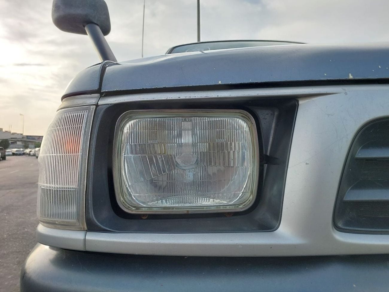 تويوتا هيلوكس (RAMADAN OFFER) TOYOTA HILUX PICKUP RHD 1999 MODEL 3.0 L DIESEL MANUAL(PM18236)