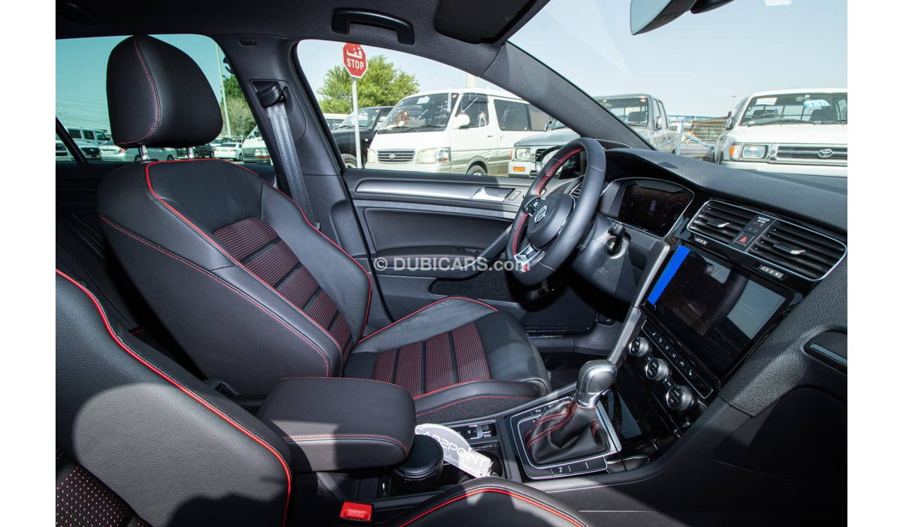 Volkswagen Golf GTi 2.0L Turbo with adaptive chassis control , Apple Carplay and Fully digital speedometer