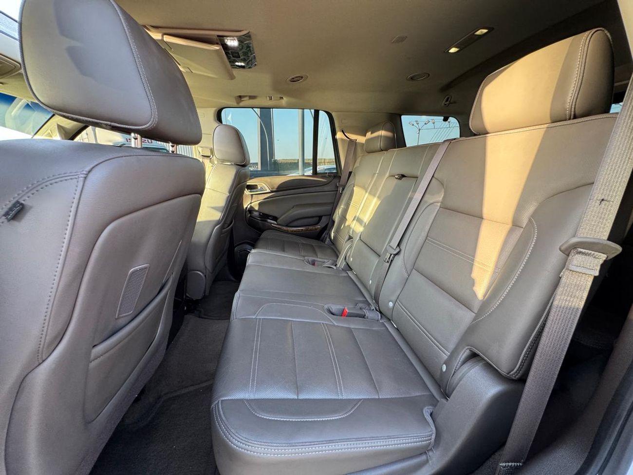 GMC Yukon DENALI COOL BOX/HF TAILGATE