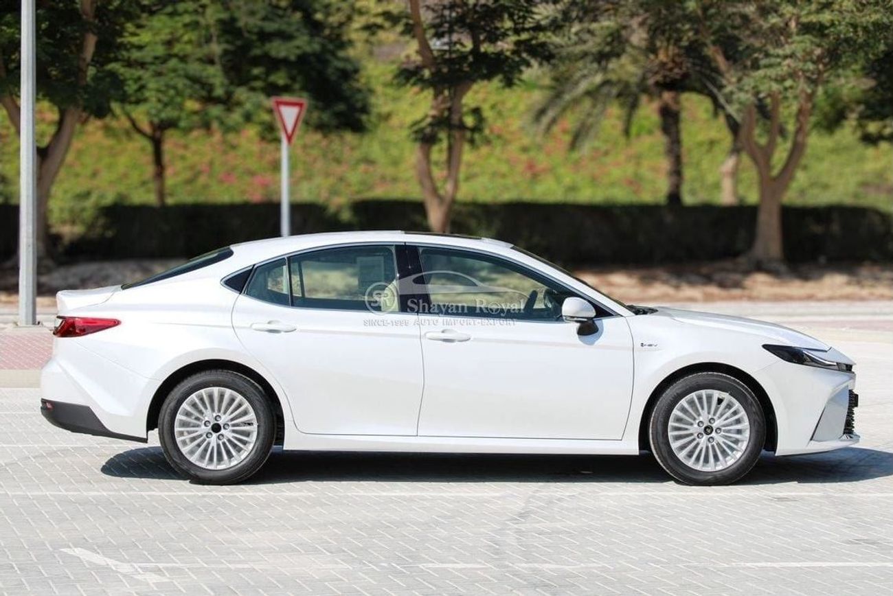 Toyota Camry LHD 2.5L HYBRID LE-G FWD AT 2025MY