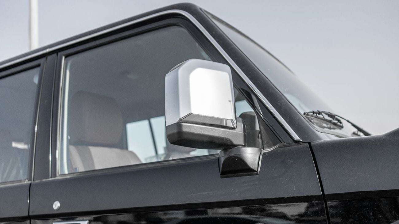 تويوتا لاند كروزر 70 2026 Toyota Land Cruiser LC76 2.8L AT Diesel (Black-Brown)