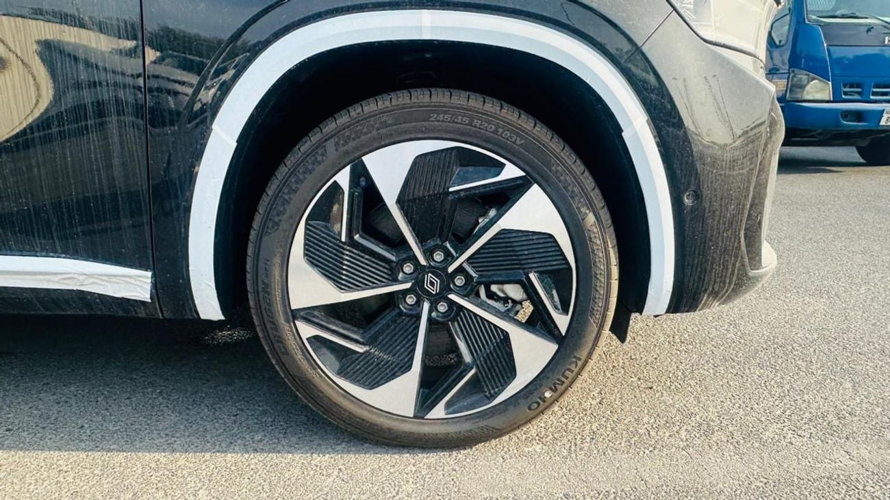 Renault Koleos 2.0 TURBO . PANORAMIC ROOF. 4WD, ELECTRIC SEAT, BOSE SOUND SYSTEM, MODEL 2026