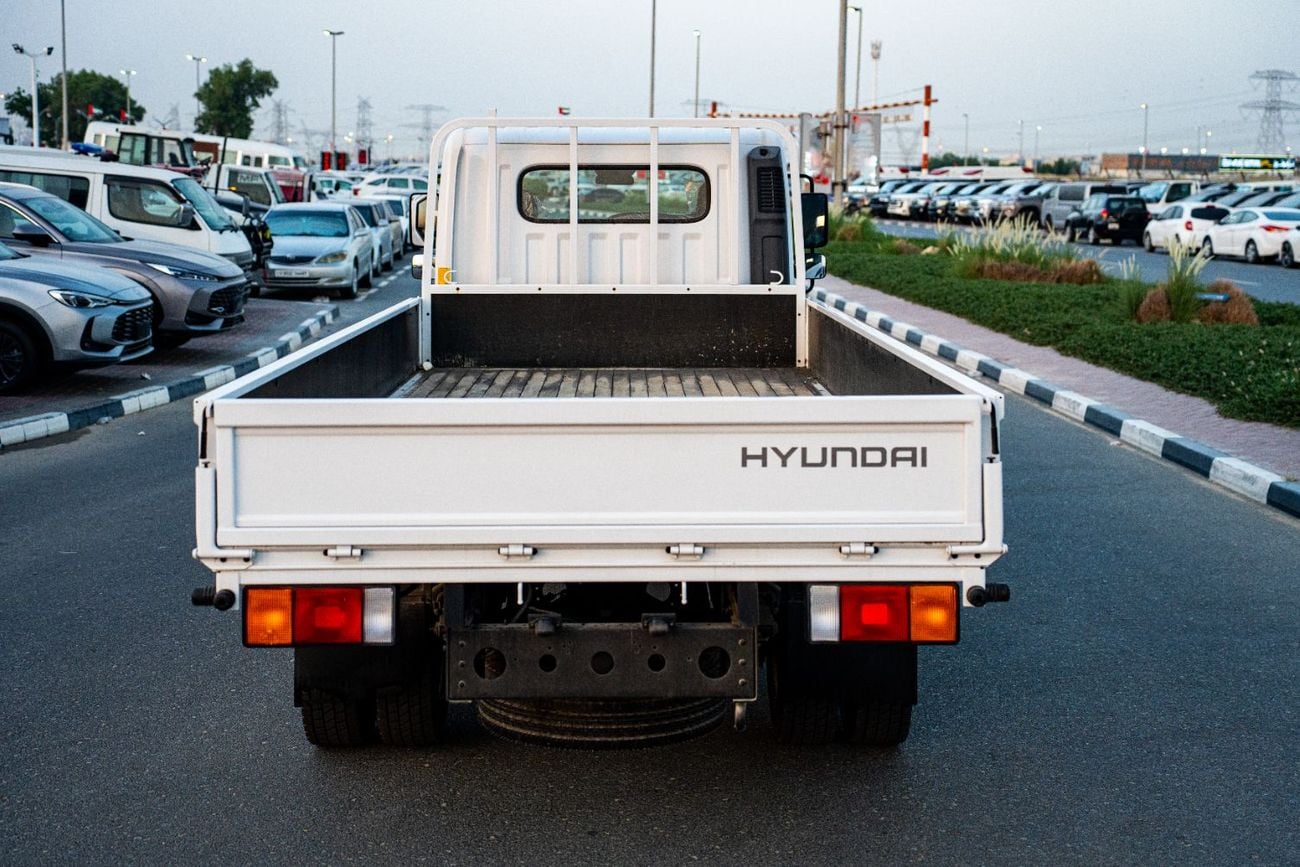 هيونداي HD 72 HYUNDAI MIGHTY EX8 CARGO TRUCK 2025 EX8 4x2  Manufacture