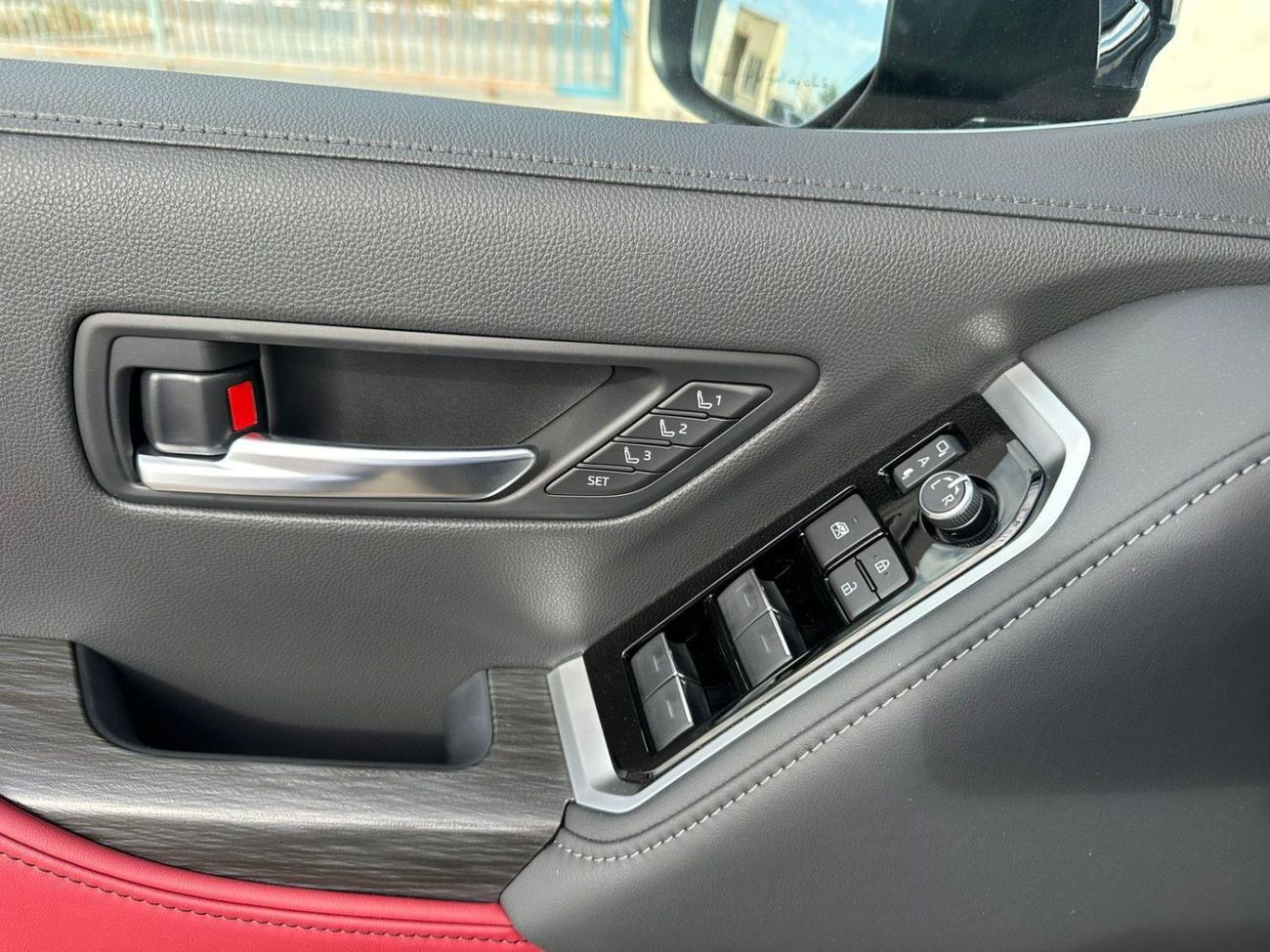 Toyota Land Cruiser Toyota Land Cruiser VXR 3.5L PETROL | Radar | HUD | Top Variant | Modeslista Body Kit