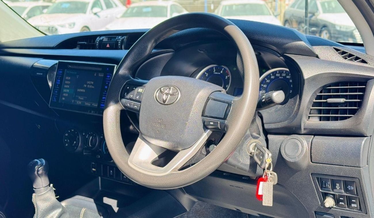 Toyota Hilux SMART CAB | RHD | 2.8L DIESEL ENGINE | MANUAL TRANSMISSION | 2016 | PREMIUM BULL BAR | AIR SNORKEL