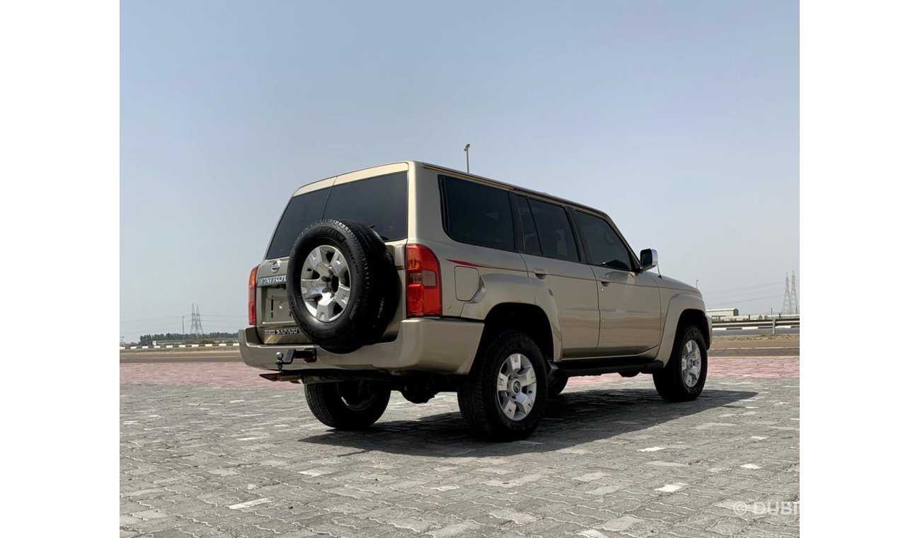 Nissan Patrol Super Safari