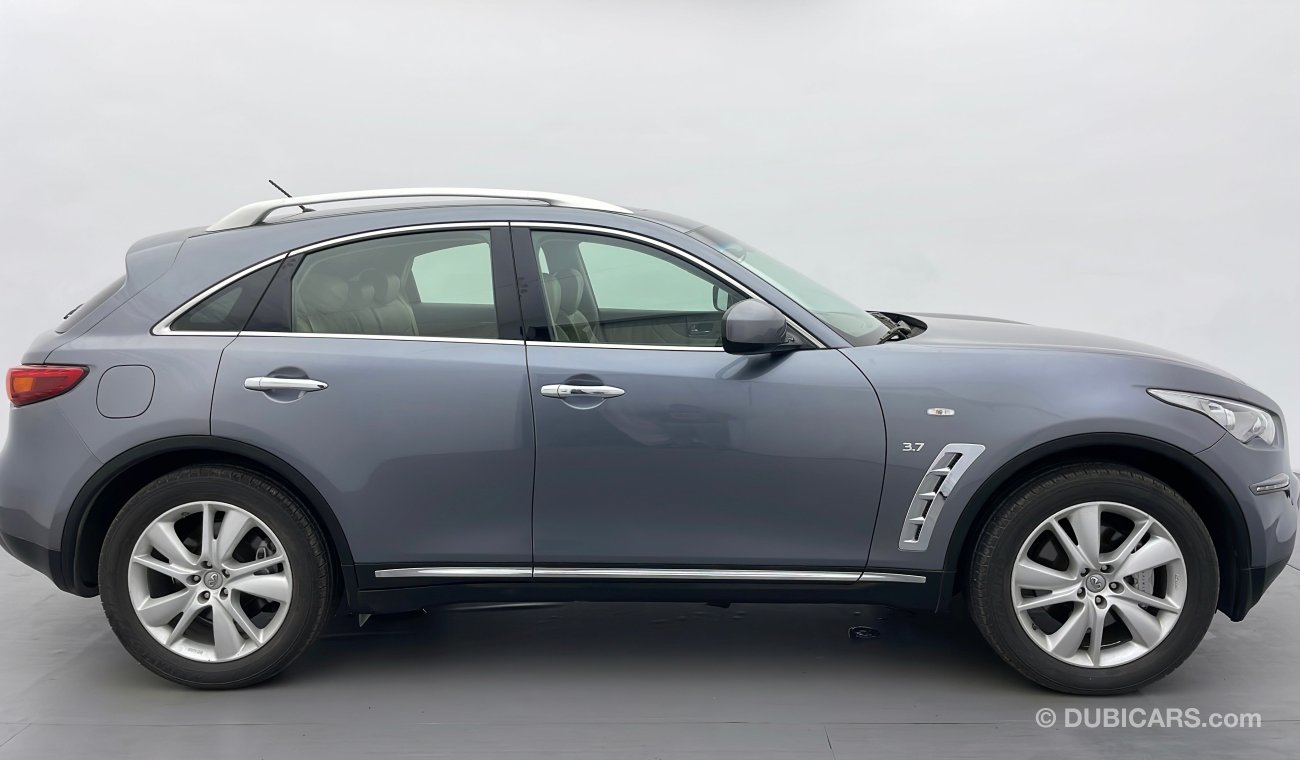 Infiniti QX70 LUXURY 3.7 | Under Warranty | Inspected on 150+ parameters