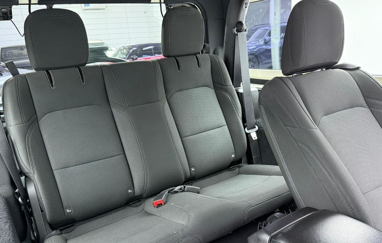 جيب رانجلر Sport 3.6L A/T (5 Seater) 2018 Jeep Wrangler Sport, Warranty, Service History, Excellent Condition,