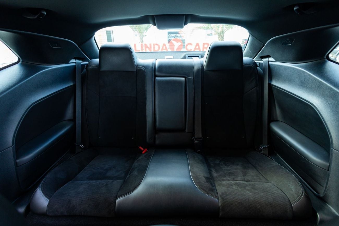 Dodge Challenger R/T 5.7L (370 HP)