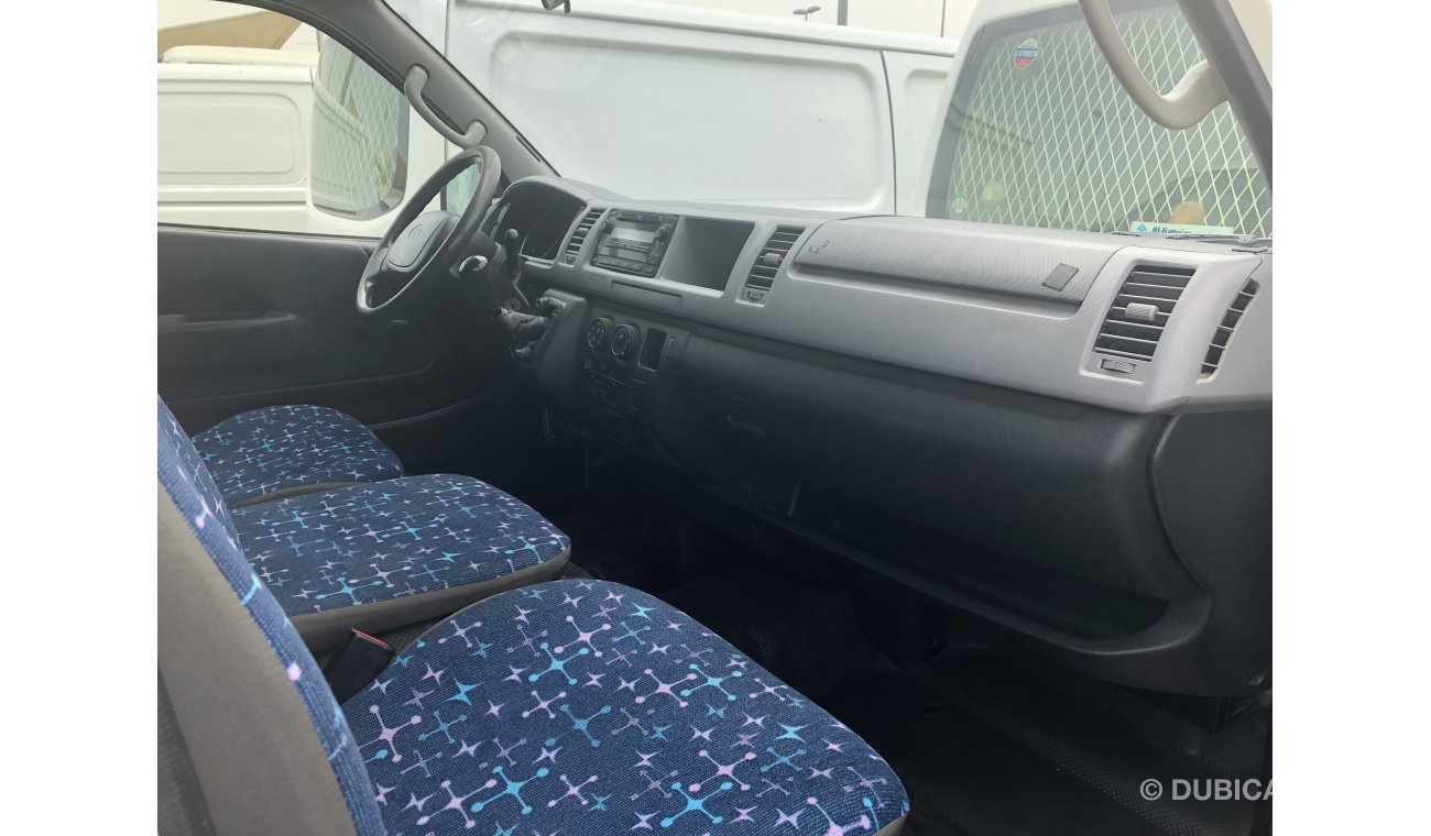 تويوتا هاياس Toyota Hiace Highroof Van,Model:2013. Free of accident