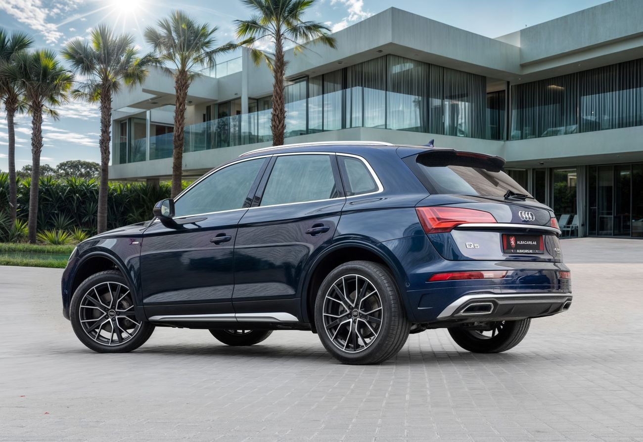 أودي Q5 45 TFSI quattro S line Q5 45 TFSI quattro S line | 2,546 P.M | 0% Downpayment | Audi Warranty + Service Contract