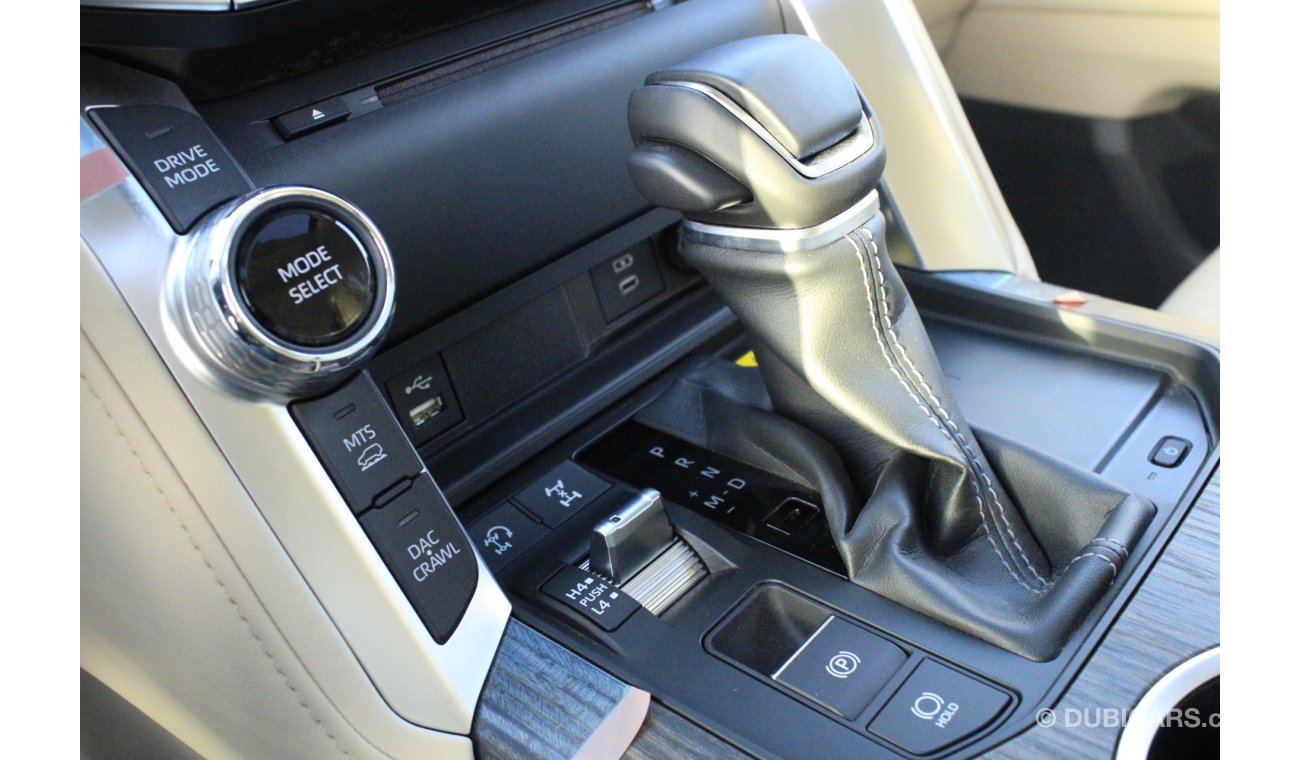 تويوتا لاند كروزر VXR 3.5L Petrol / Full Option With Radar & Memory Seats ( CODE # 20095)