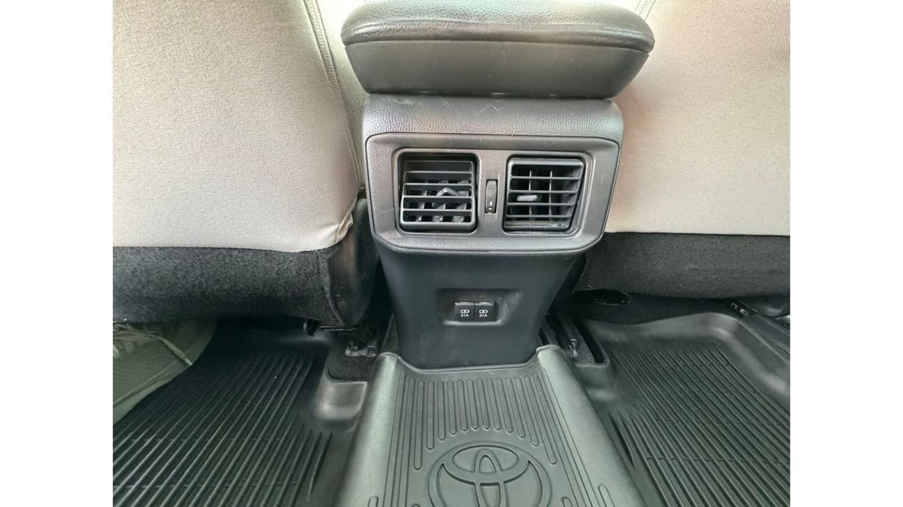 Toyota RAV4 2020 XLE SUNROOF PUSH START AWD US SPEC