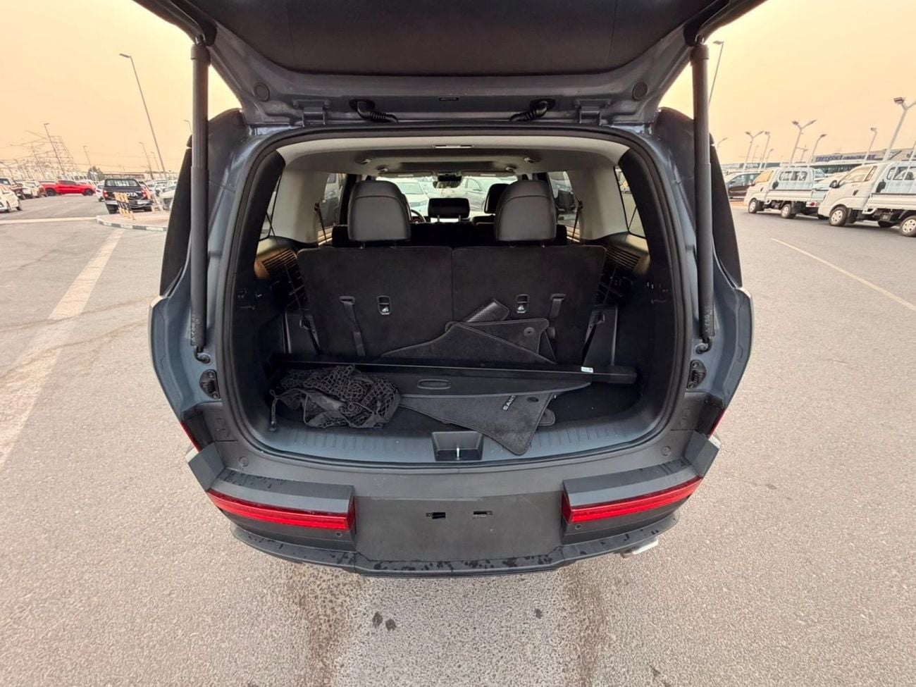 Hyundai Santa Fe Mid option