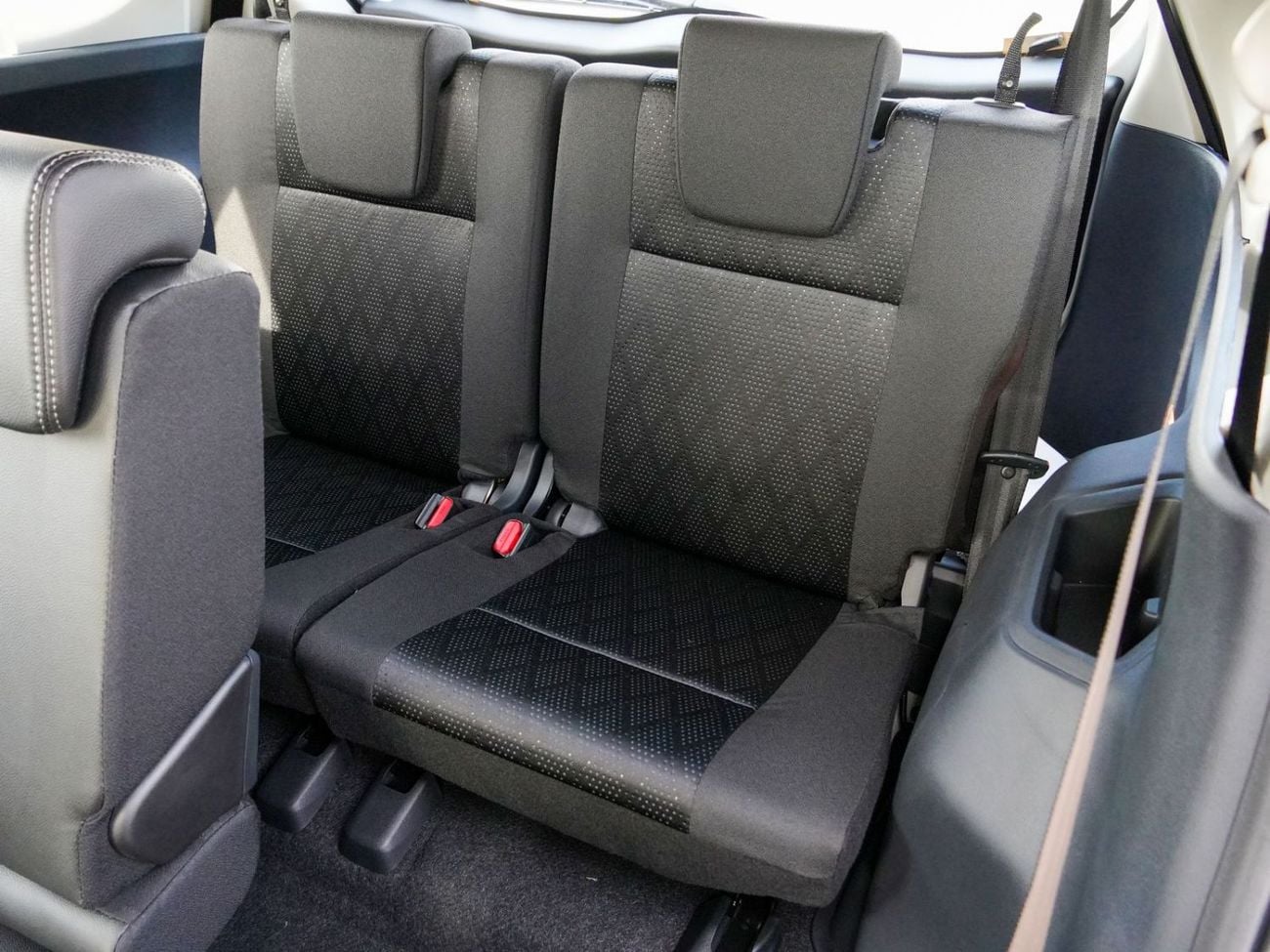 Toyota Veloz 2025 TOYOTA VELOZ 1.5L GCC BRAND NEW 0KM