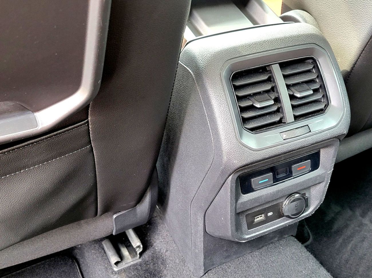 فولكس واجن تيجوان SE 1.4L