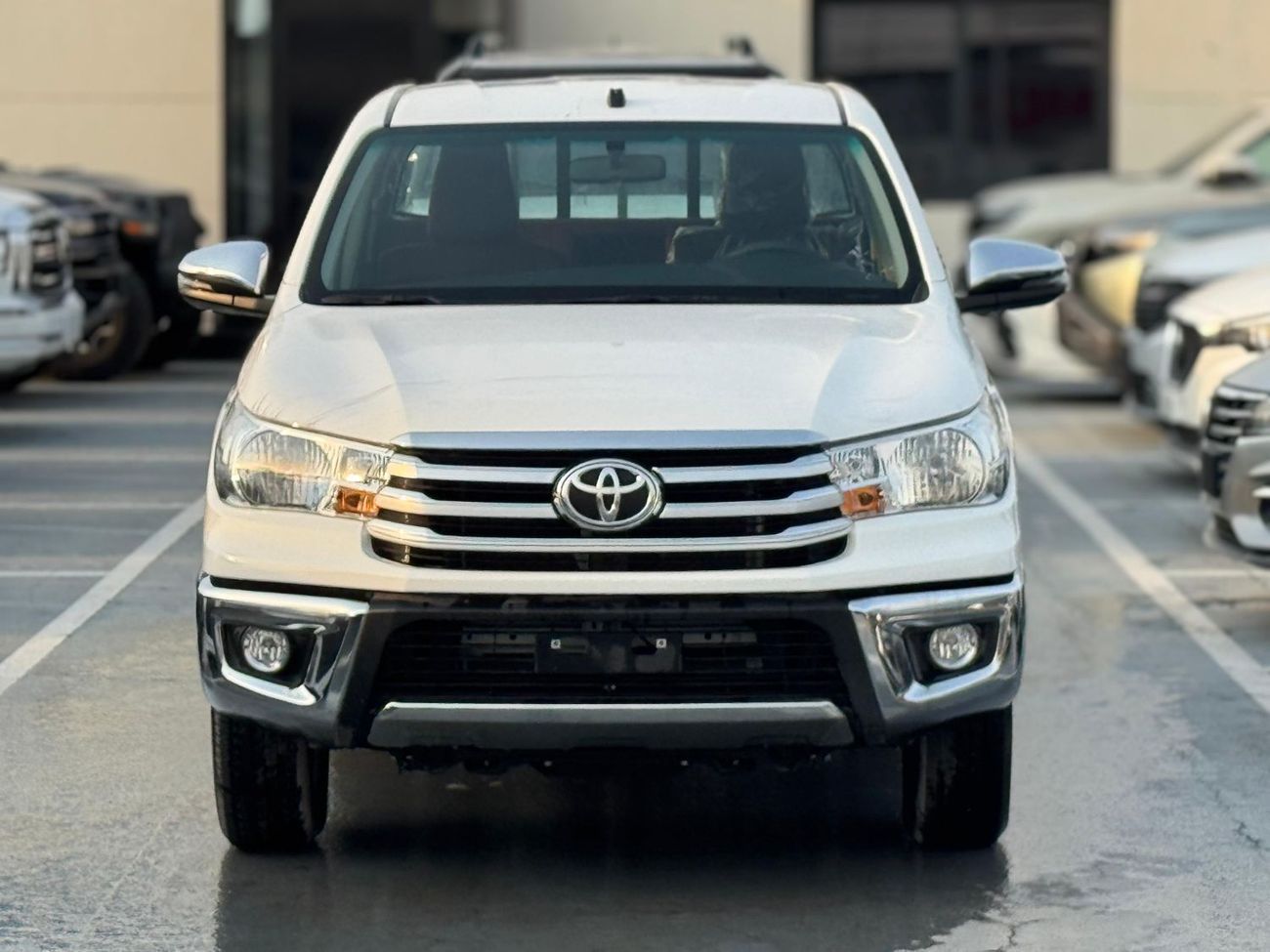 Toyota Hilux GLX 2.7L Double Cab Utility RWD A/T 4X2 FULL 1/1 2025 GCC