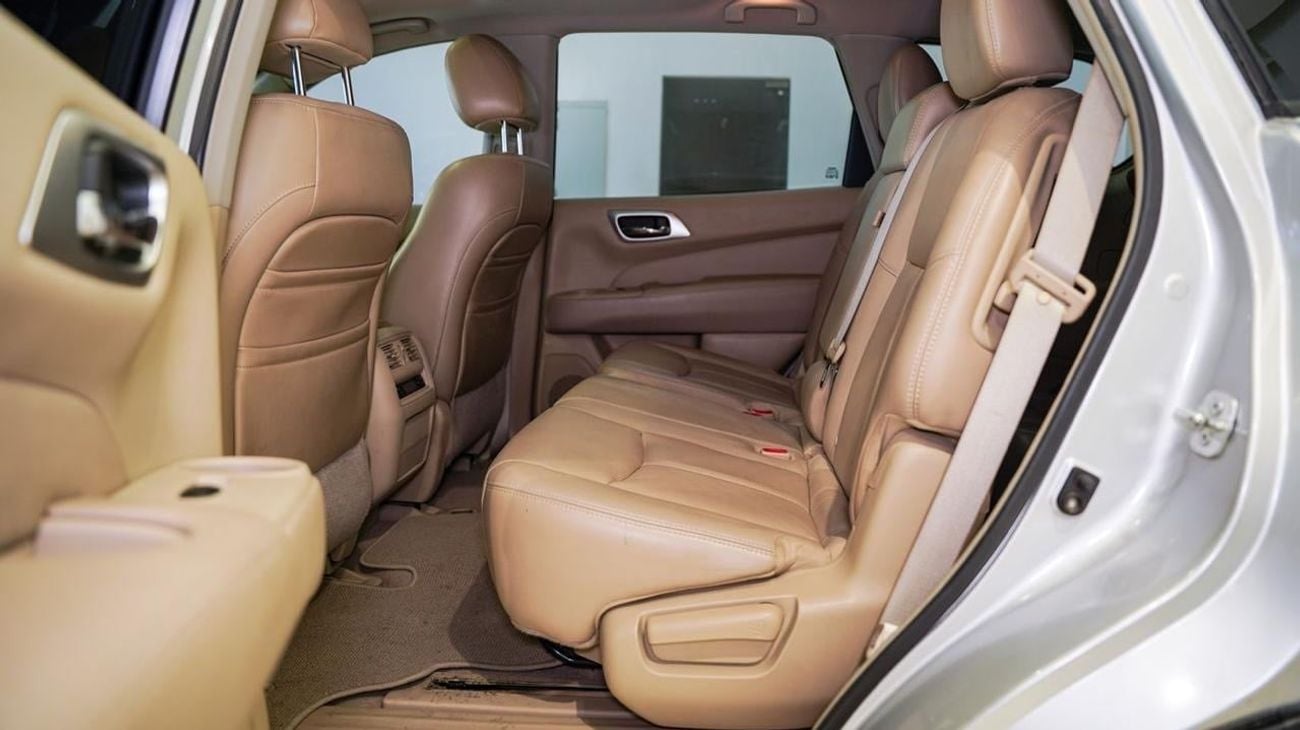 Nissan Pathfinder SV 3.5L (260 HP) 4WD