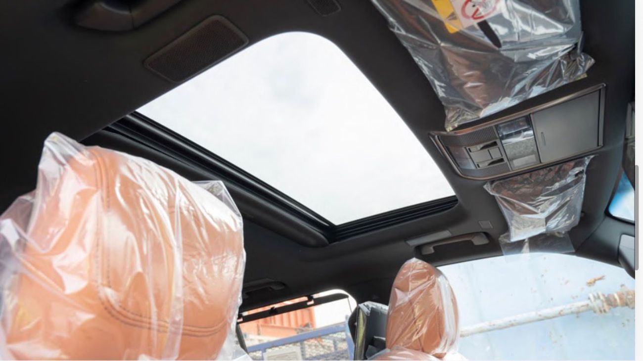 لكزس LX 700h VIP