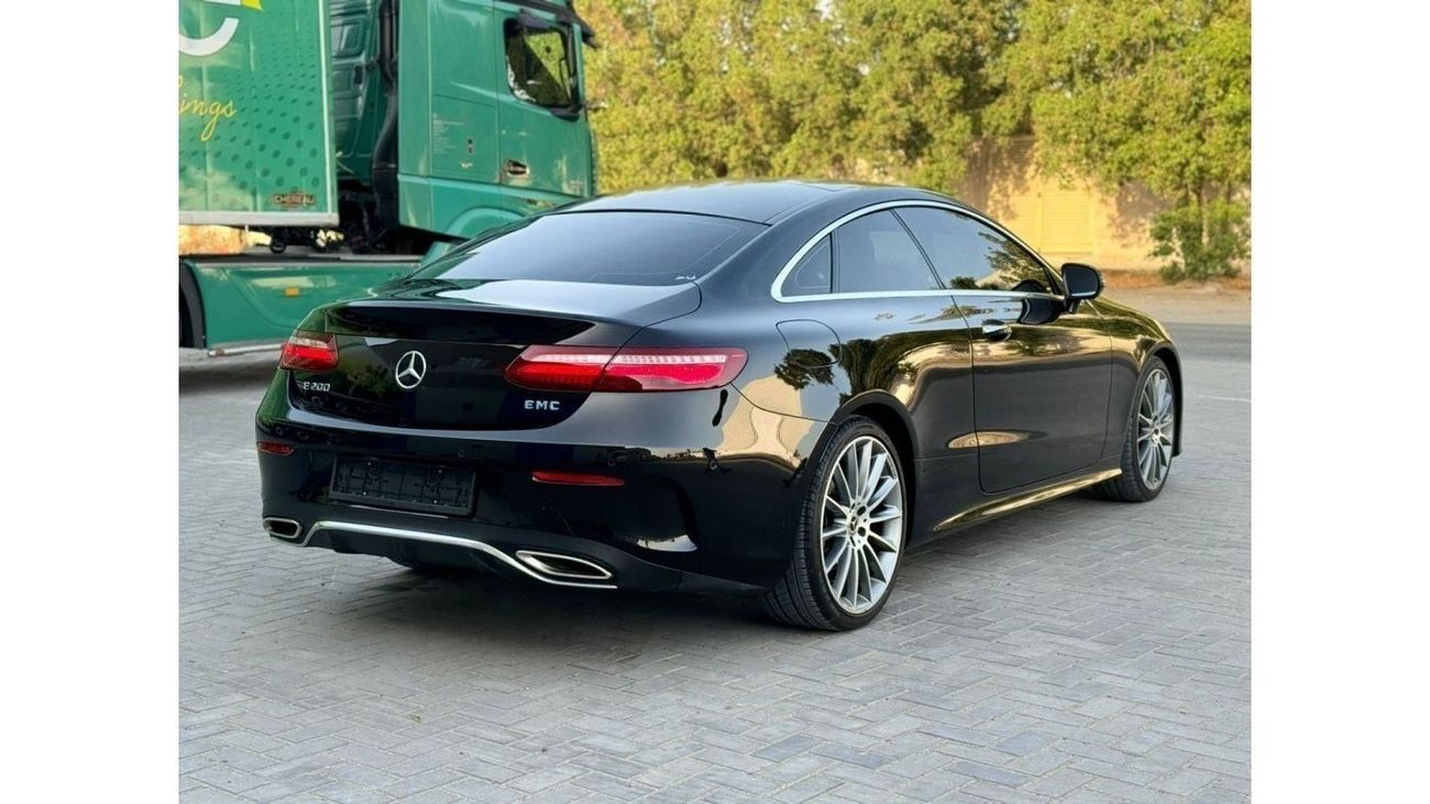 Mercedes-Benz E200 Std