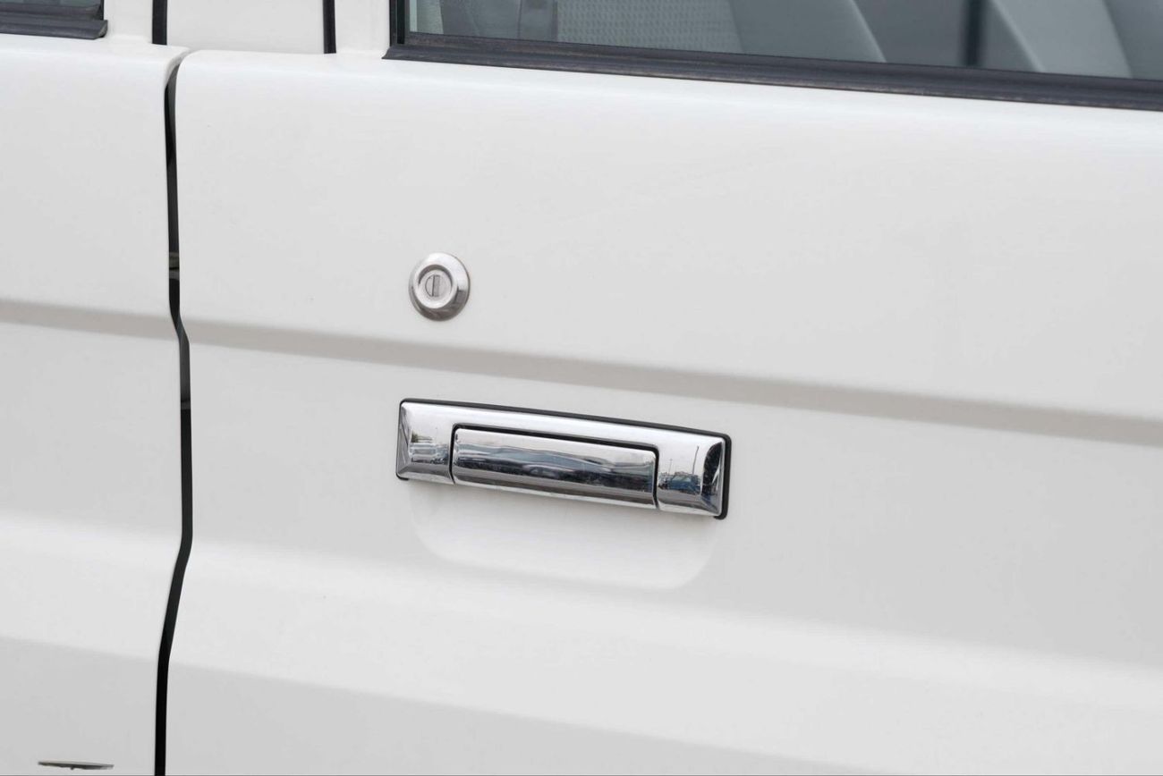 تويوتا لاند كروزر بيك آب HZJ79 4.2L D/C MID M/T DIESEL